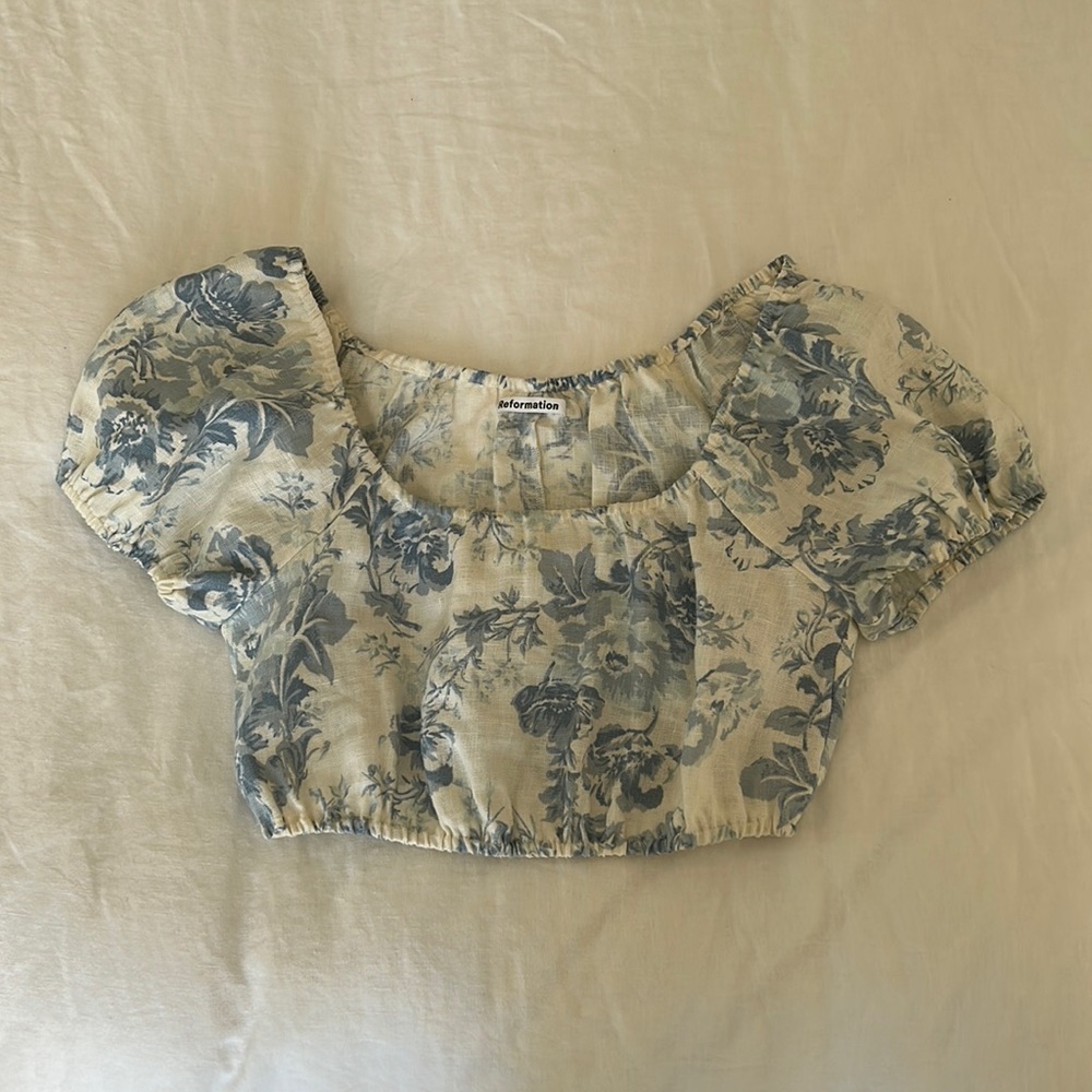 Reformation XS cropped linen top